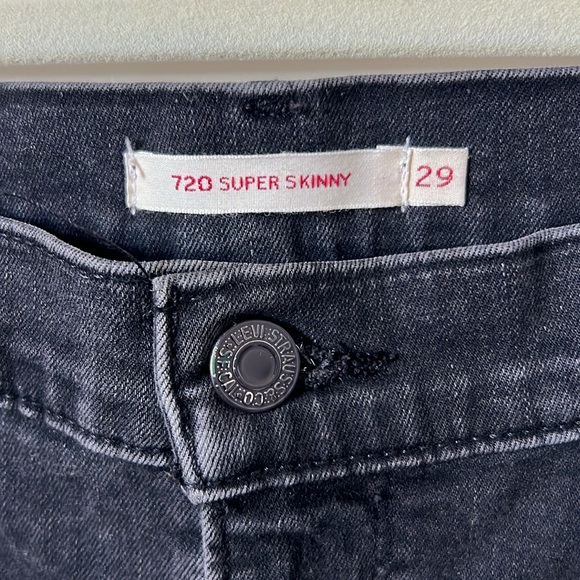Levi’s 720 Super Skinny Distressed Jeans - Picture 5 of 11